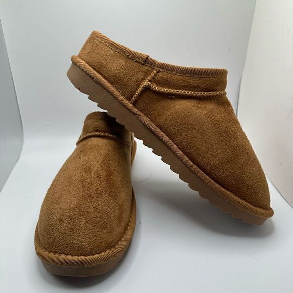 CUSHIONAIRE Women's Faux Shearling Genuine Suede cozy mule slippers +Memory Foam - Picture 6 of 7